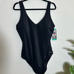 TYR NWT Women’s Swimsuit size XL